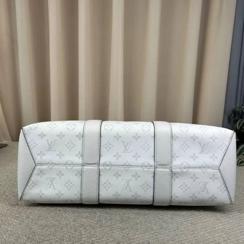 Louis Vuitton Women Pre-Loved Bag Very Good Condition